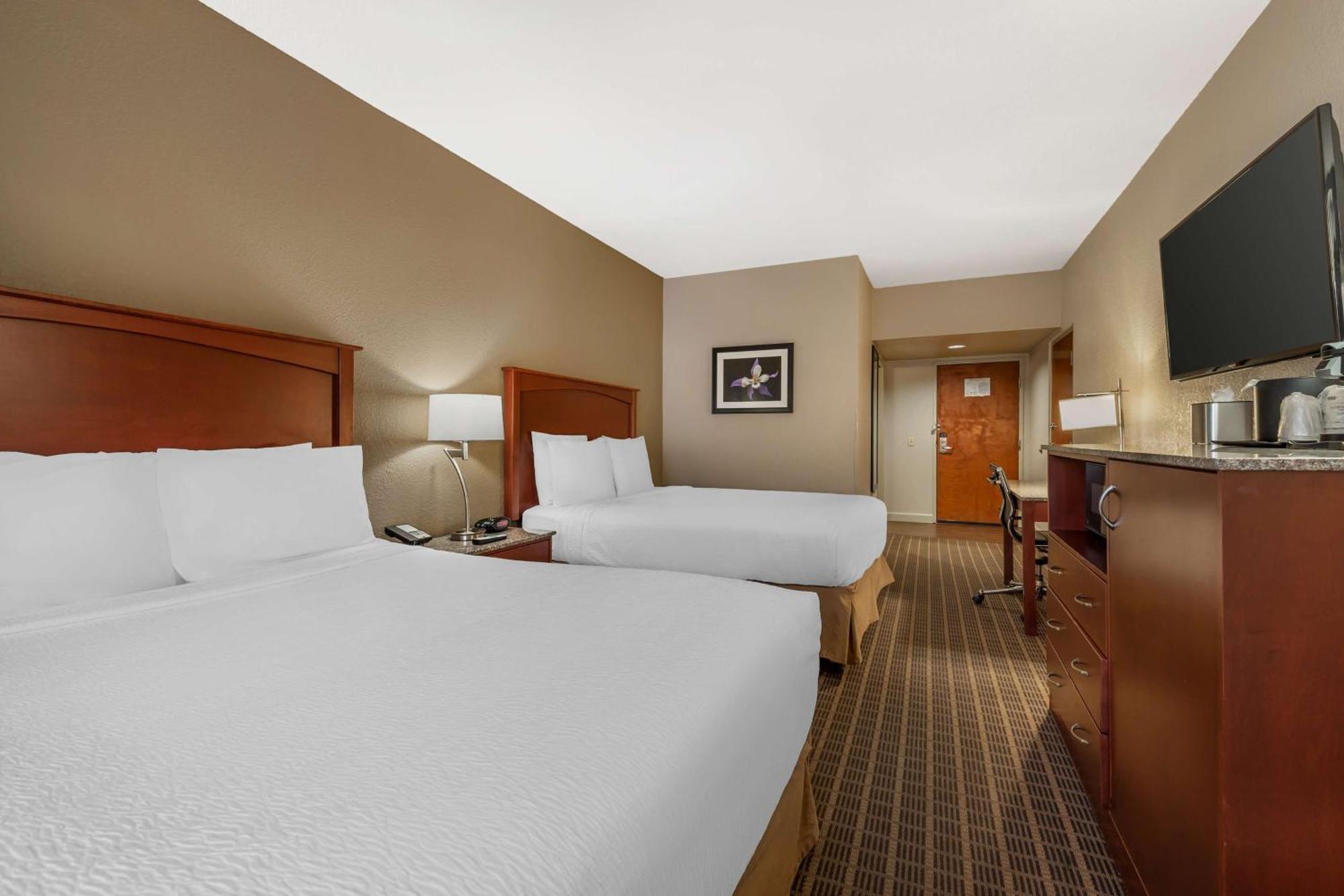 Best Western Plus Peak Vista Inn & Suites Colorado Springs Buitenkant foto