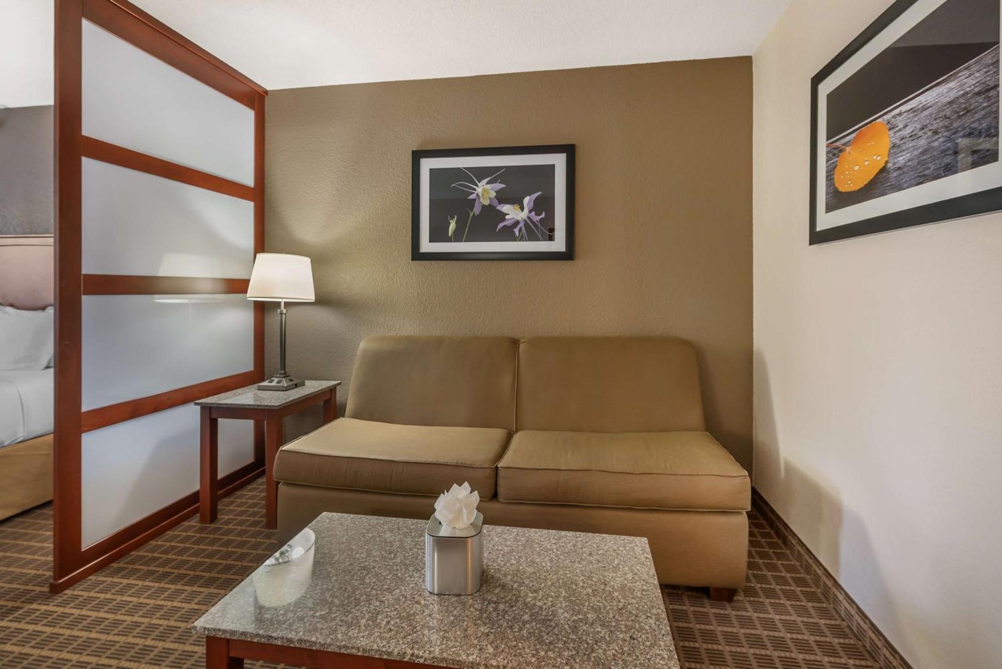 Best Western Plus Peak Vista Inn & Suites Colorado Springs Buitenkant foto