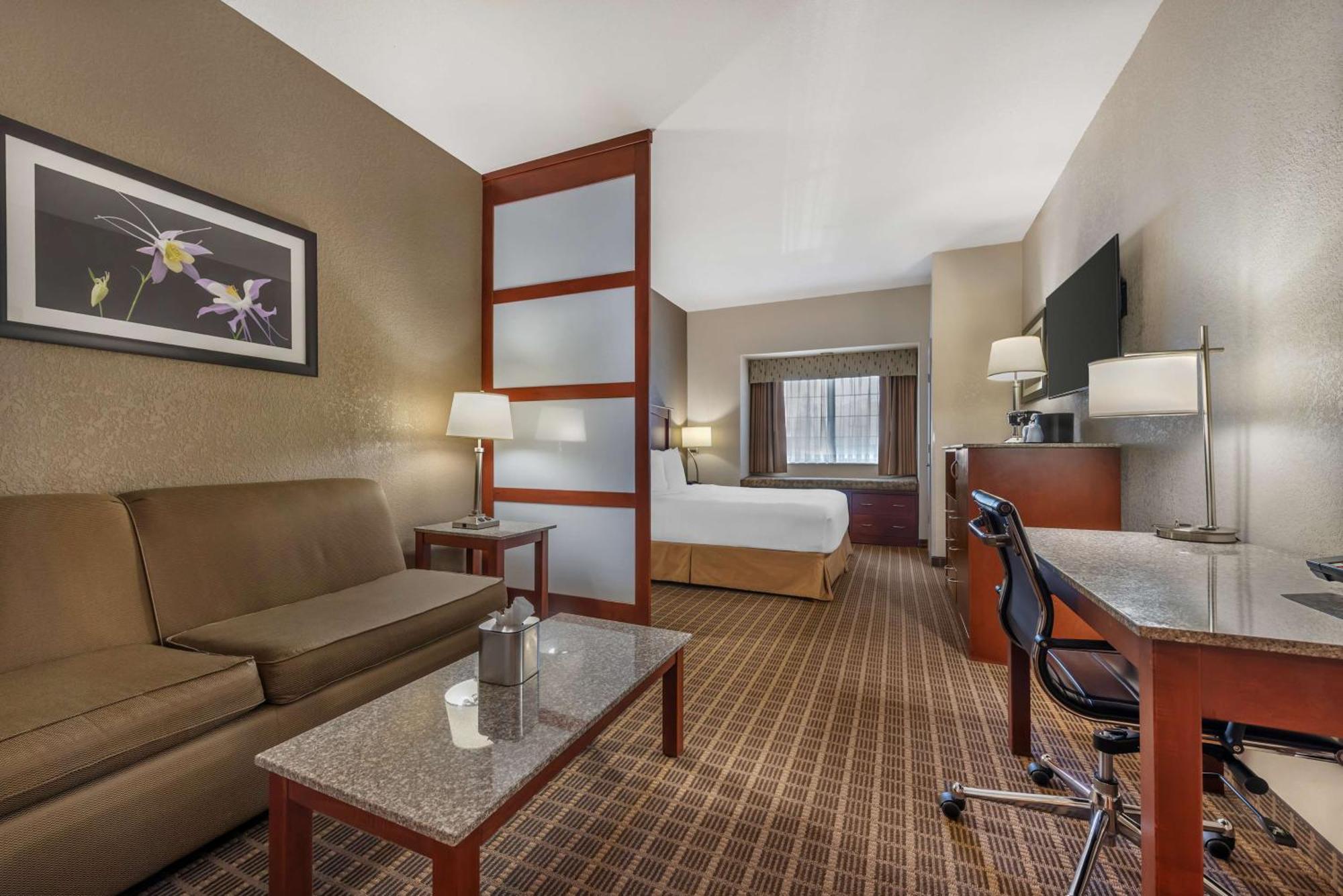 Best Western Plus Peak Vista Inn & Suites Colorado Springs Buitenkant foto